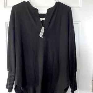 Loft V neck sweater in black, Size M